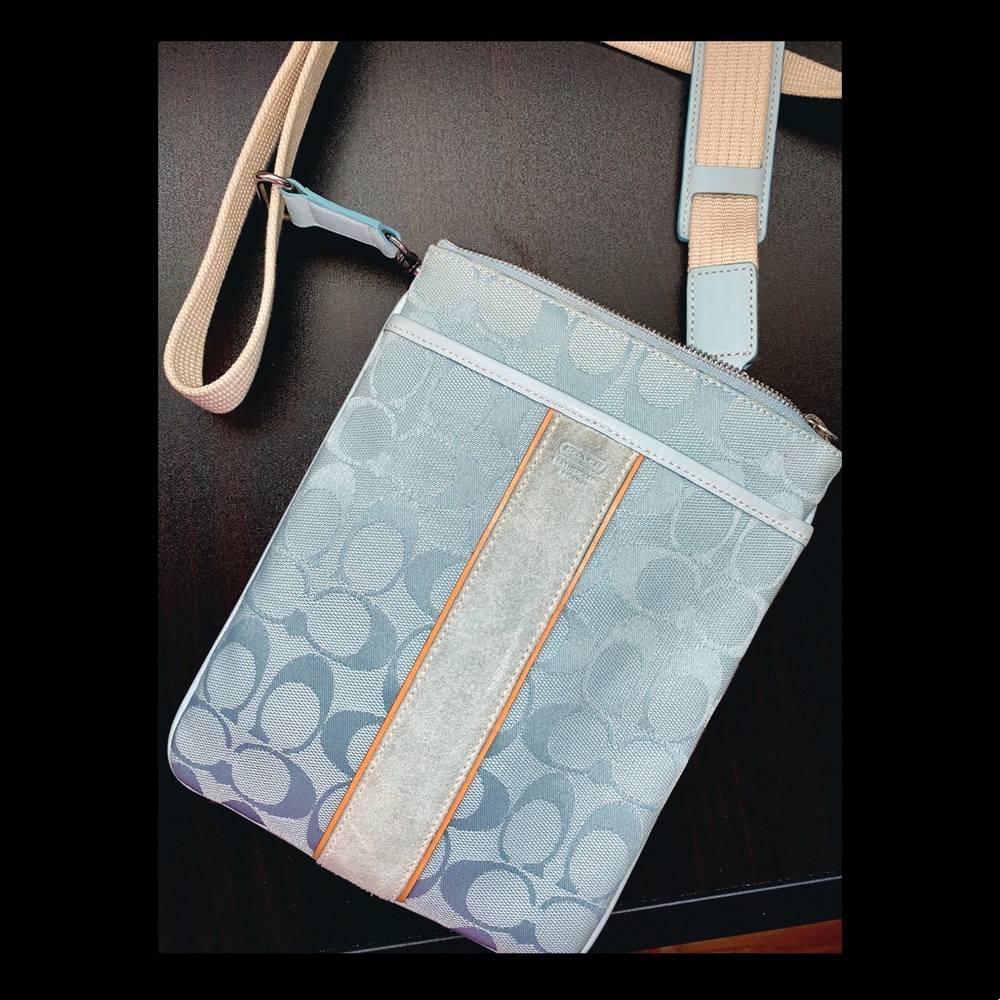 Coach Signature C Crossbody